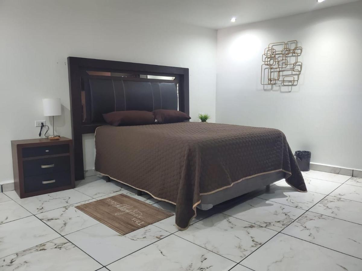 Suites Motel La Frontera Ciudad Juárez Zewnętrze zdjęcie